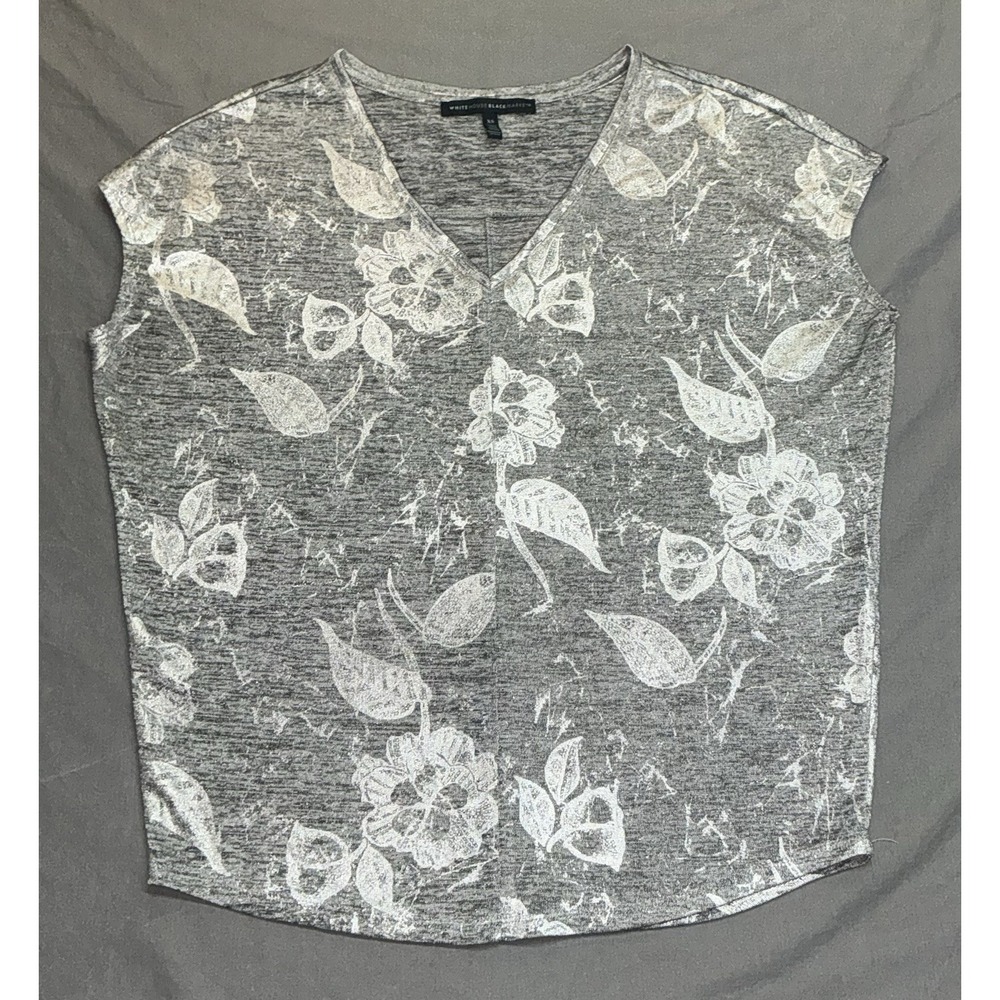 White House Black Market Metallic Silver Floral Jetsetter Tee V Neck Sz XS WHBM
